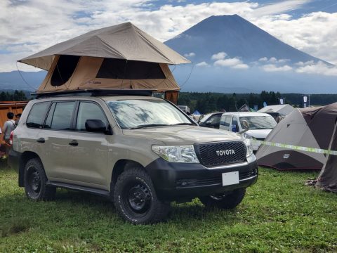 ランドクルーザー　ランクル　２００　車中泊　GOOUT CAMP　富士山　ふもとっぱらキャンプ場　アウトドア　ARB　ルーフトップテント　ペンドルトン　カスタム  (1)